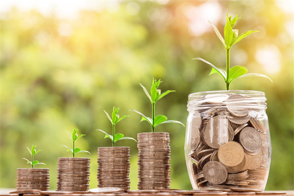 贵金属月报|黄金窄幅震荡白银波动加剧